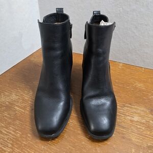 Black Sofft Leather Ankle Boots. Size 7M